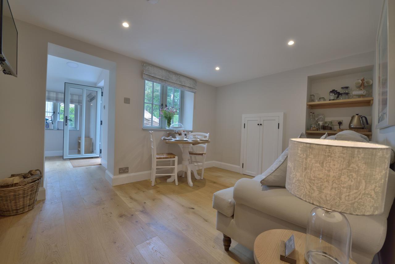 הולט Pippin Heath House B&B מראה חיצוני תמונה